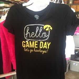 Iowa Hawkeyes Girls XL shirt - Never worn